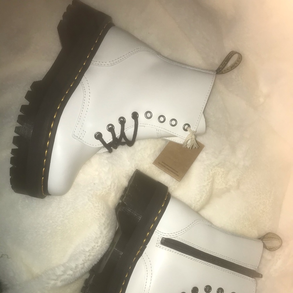 JADON DOC MARTENS (BRAND NEW) never worn
